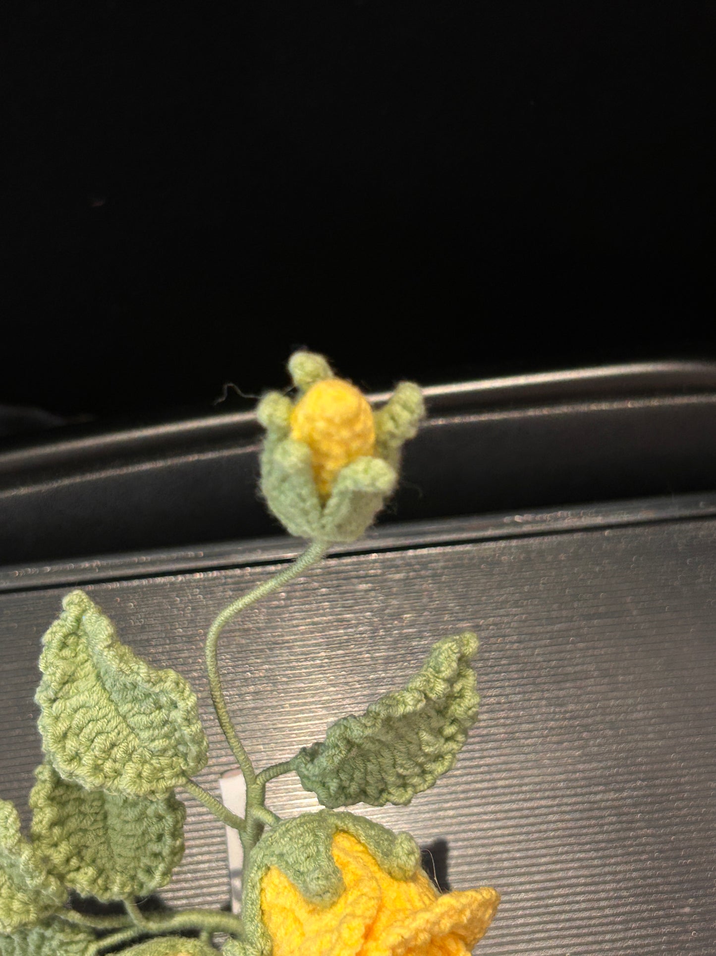 Double Roses with Bud Car Bouquet