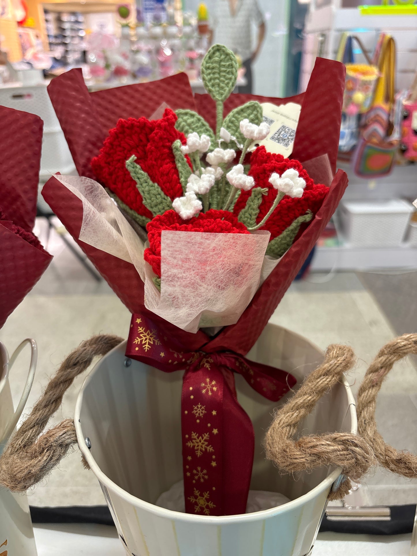 Crochet red rose bouquet