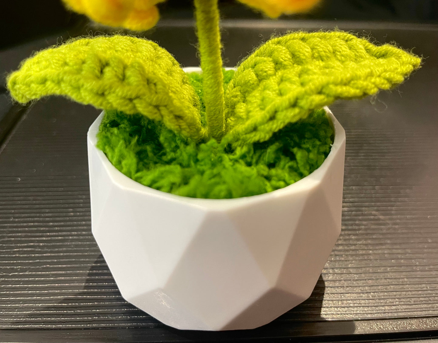 Sunflower in White Pot (Double-Layer)