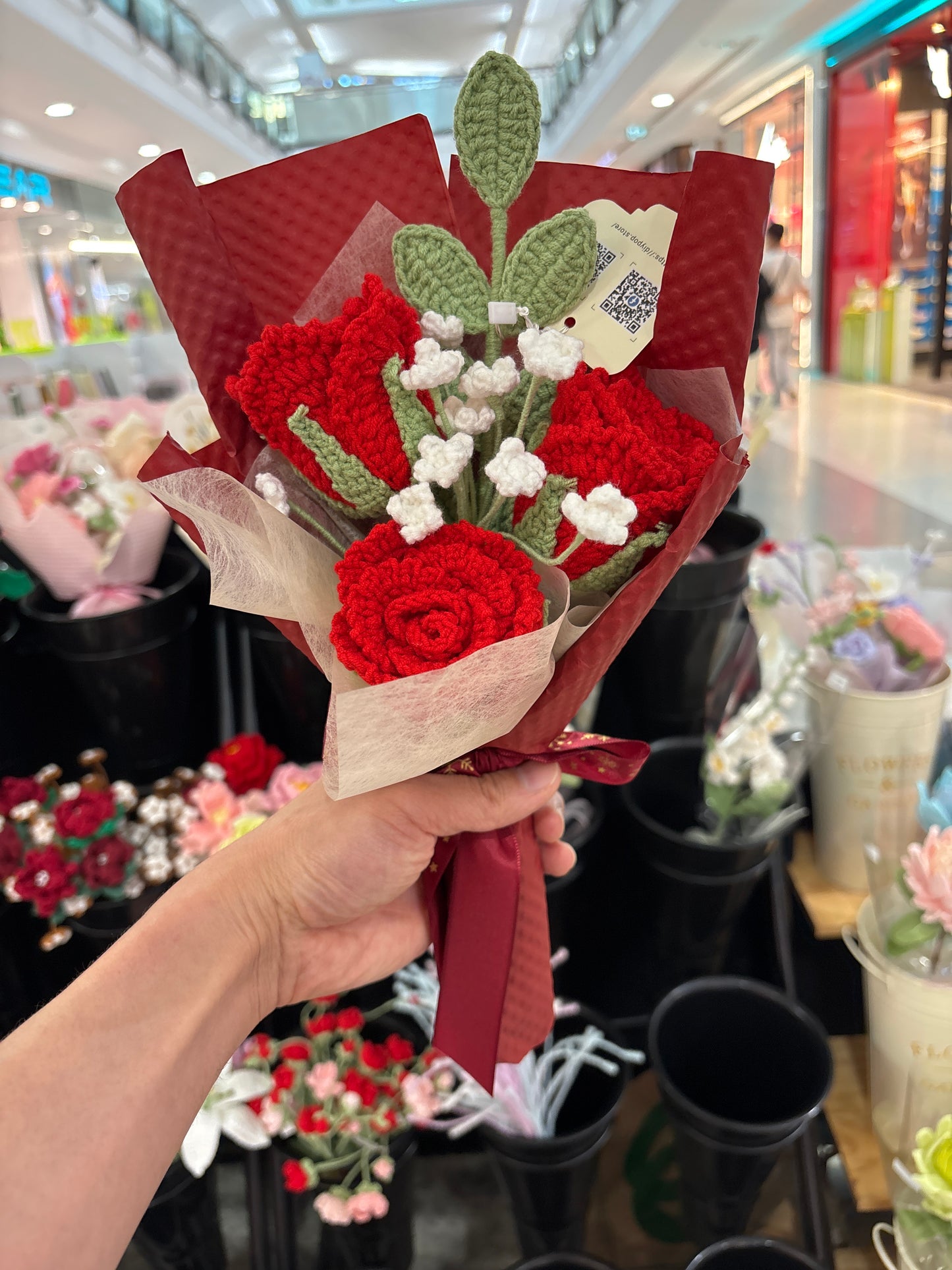 Crochet red rose bouquet
