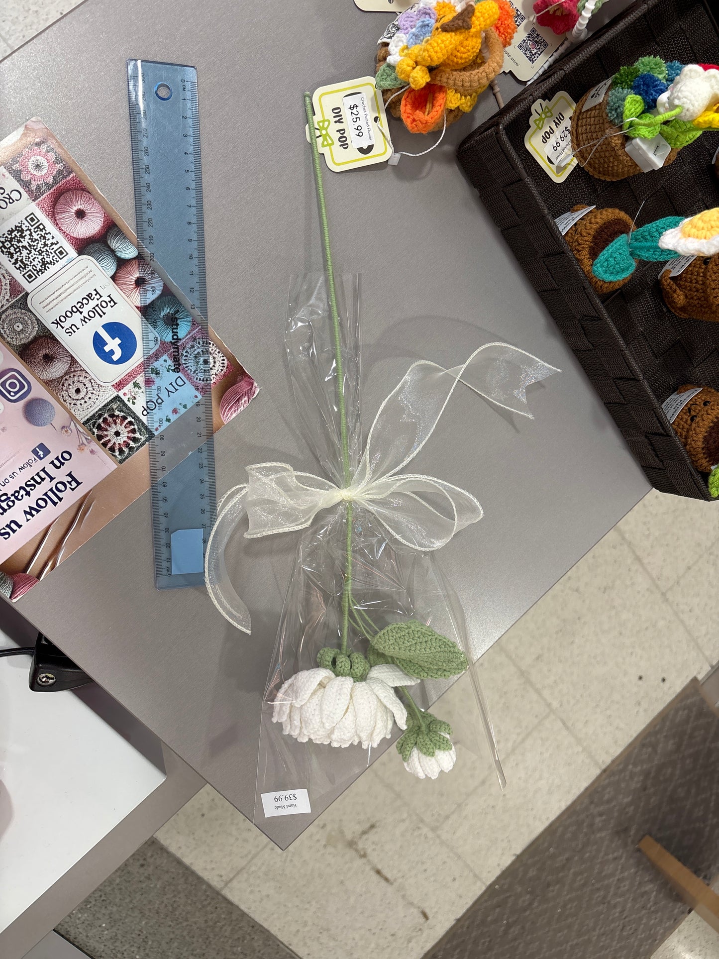handmade crochet white Chrysanthemum