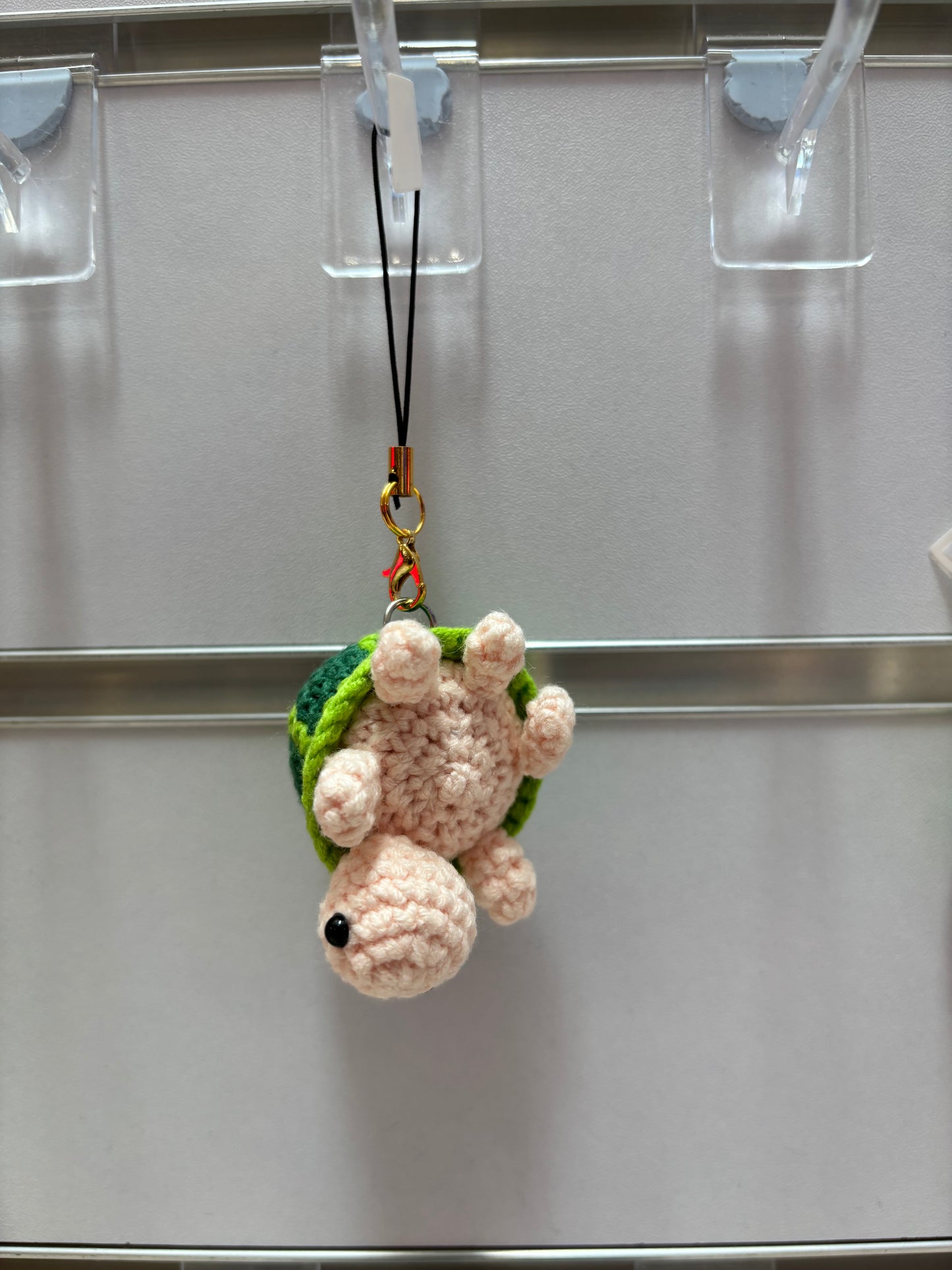 Handmade Crochet Turtle Keychain – Adorable Green Companion