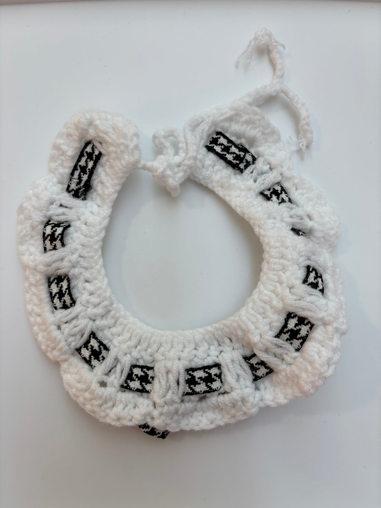 Handmade Crochet Pet Collar – Adorable and Adjustable