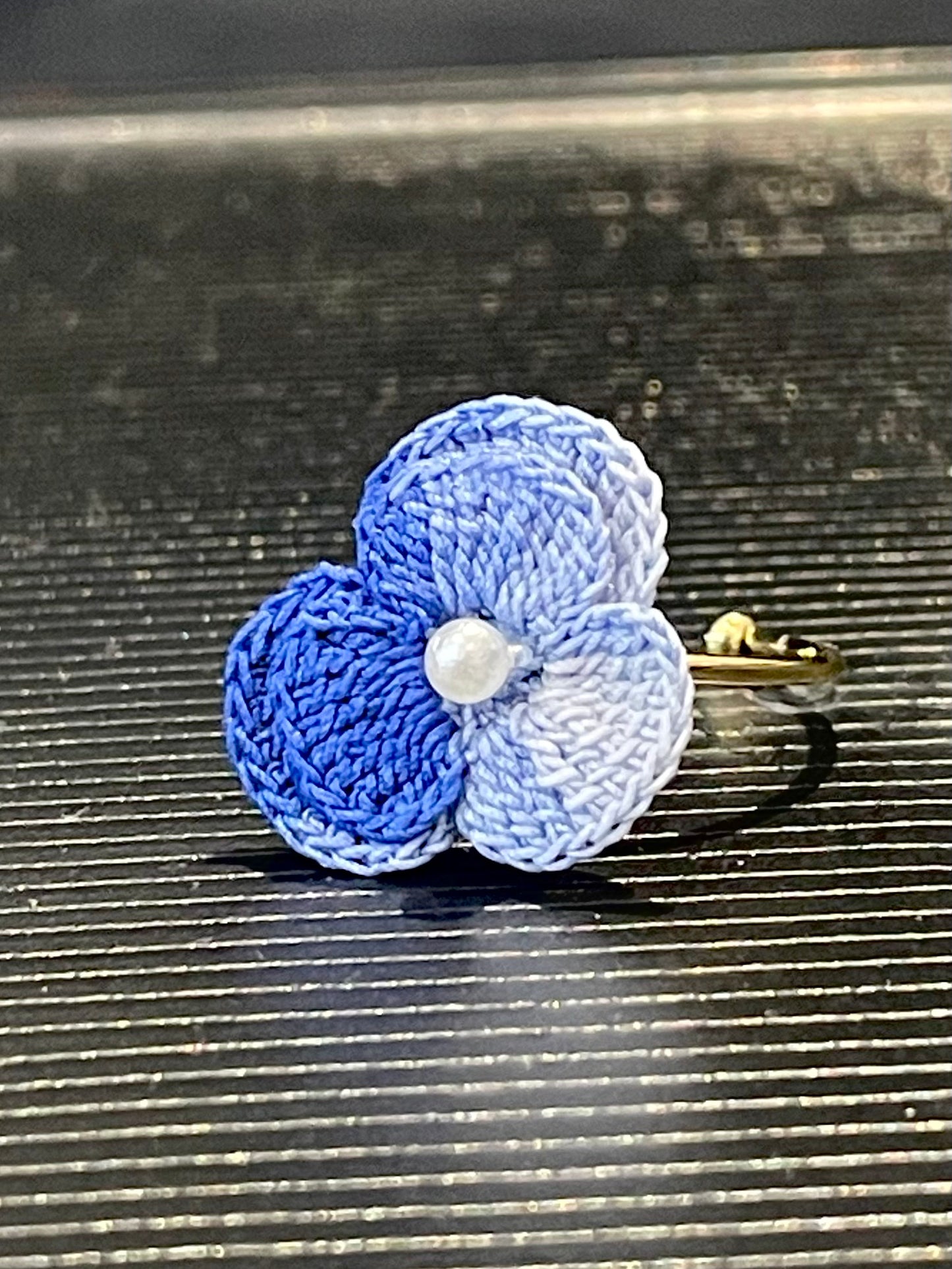 Three-Petal Flower Ring