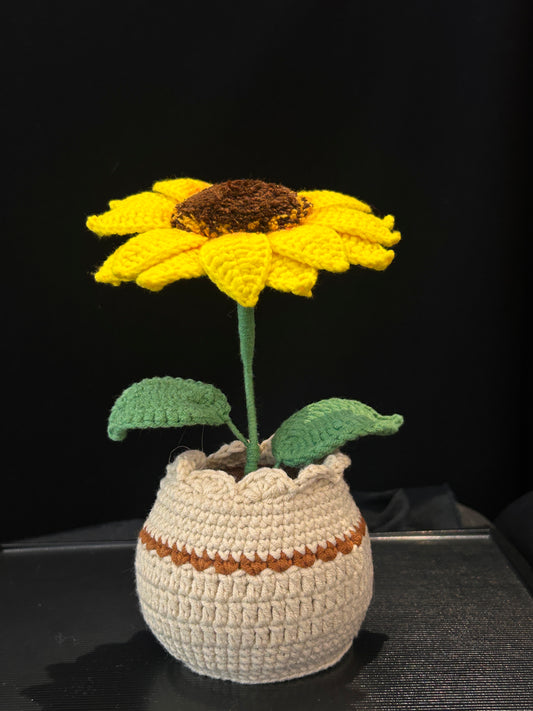 Handmade Crochet Flower Pot —— Sunflower with Crochet flowerpot