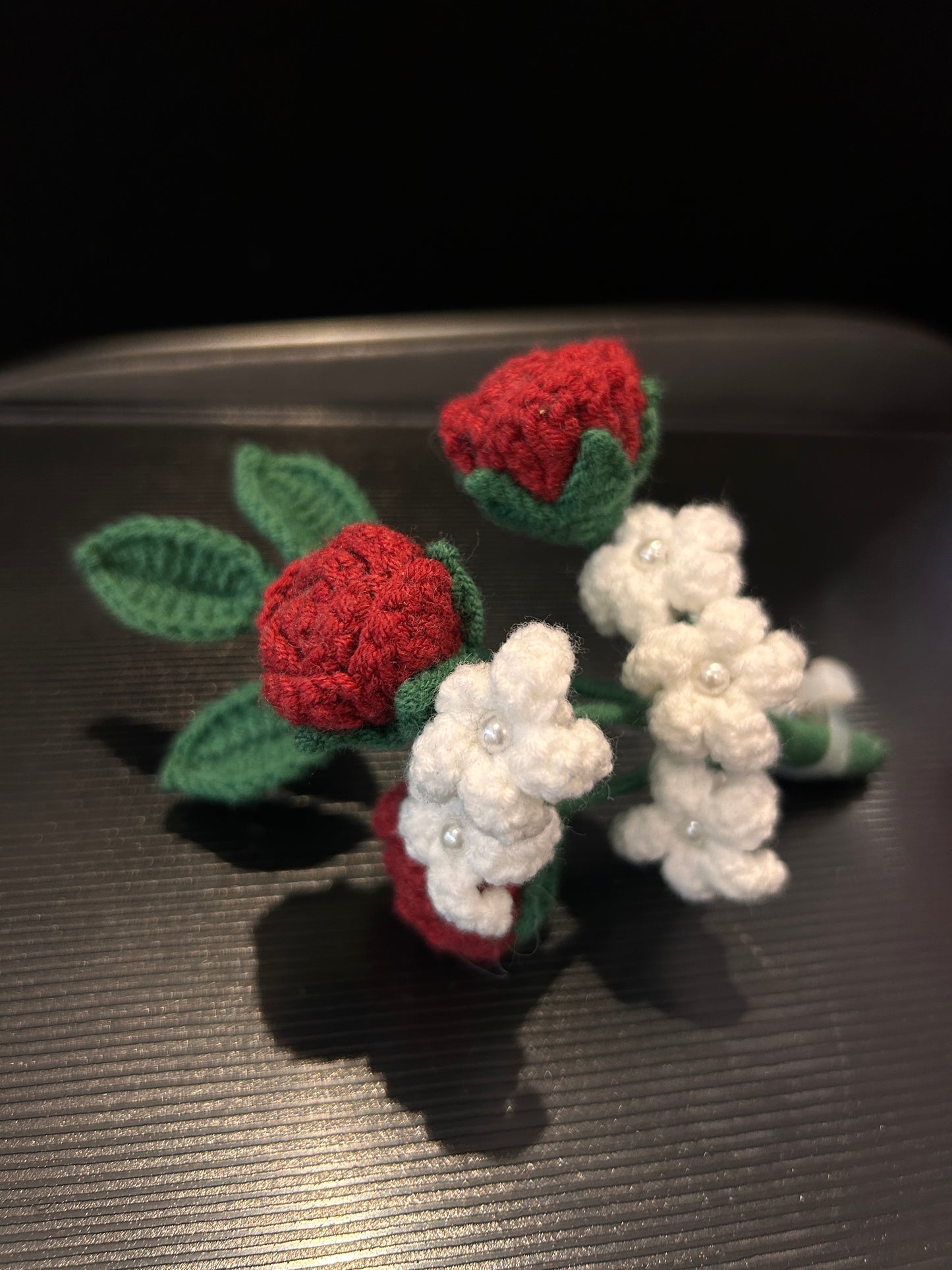 Rose & Baby’s Breath Car Bouquet