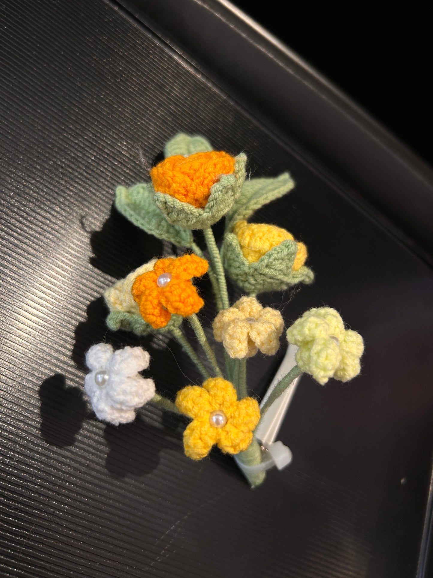 Rose & Baby’s Breath Car Bouquet