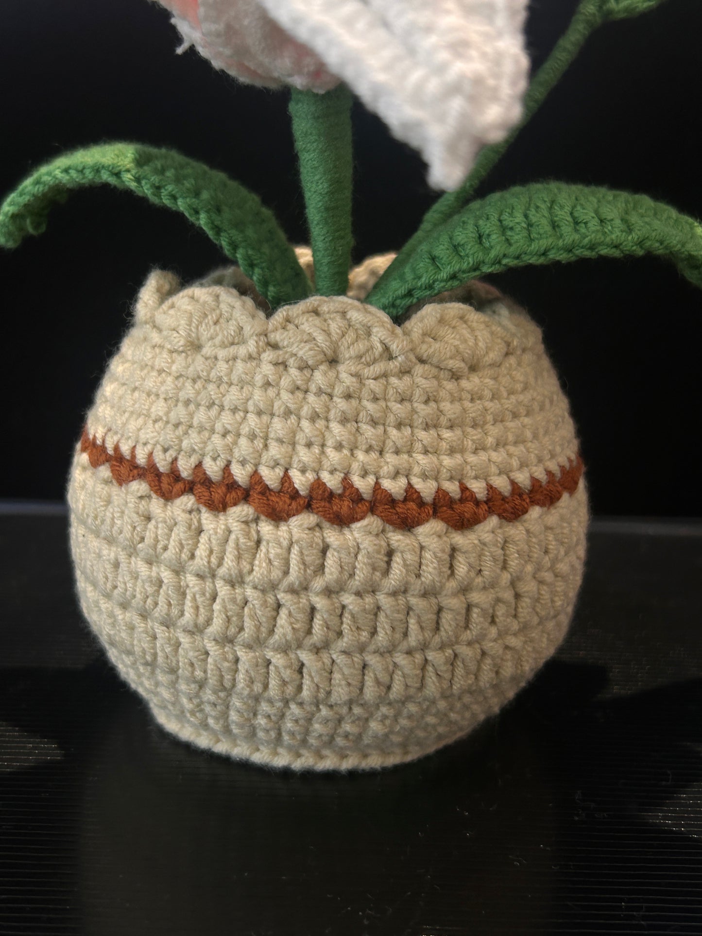 Lily Pot