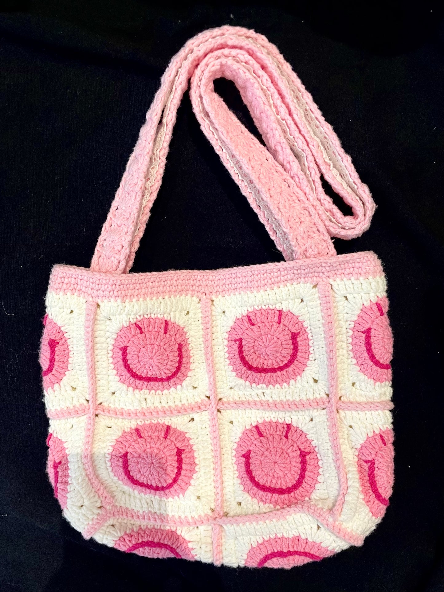 Smiling Face Shoulder Bag (Large)