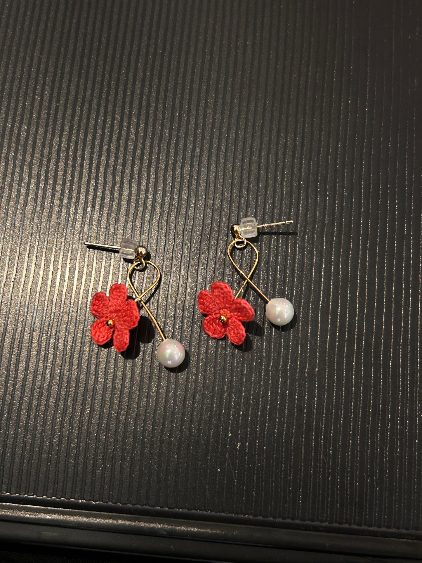 Five-Petal Flower Earrings (Spiral)