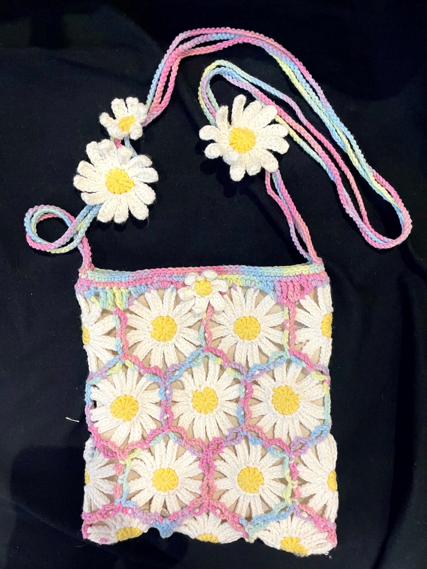 Handmade Crochet Shoulder Bag —— Daisy
