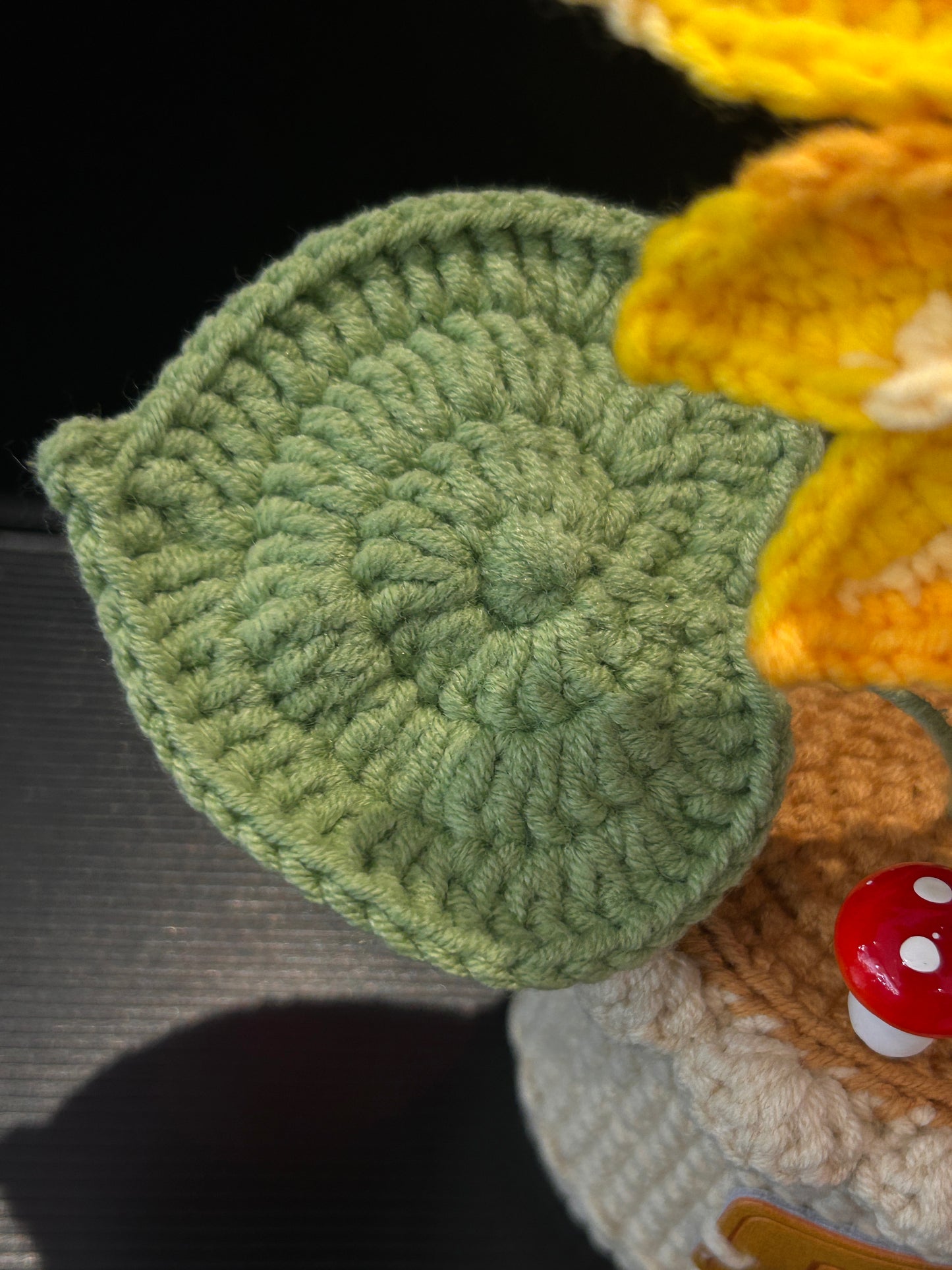 Sunflower Pot (Single Layer)