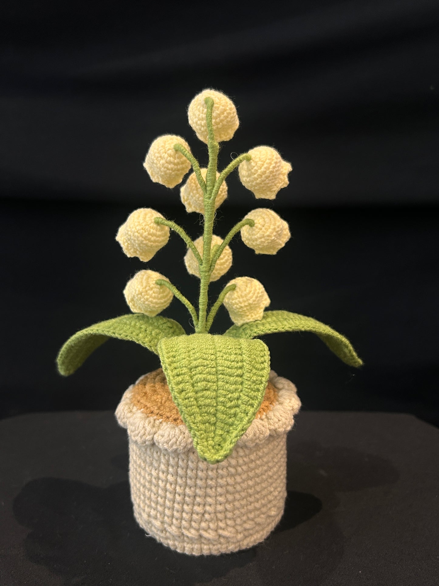 Lily of the Valley Pot Lamp