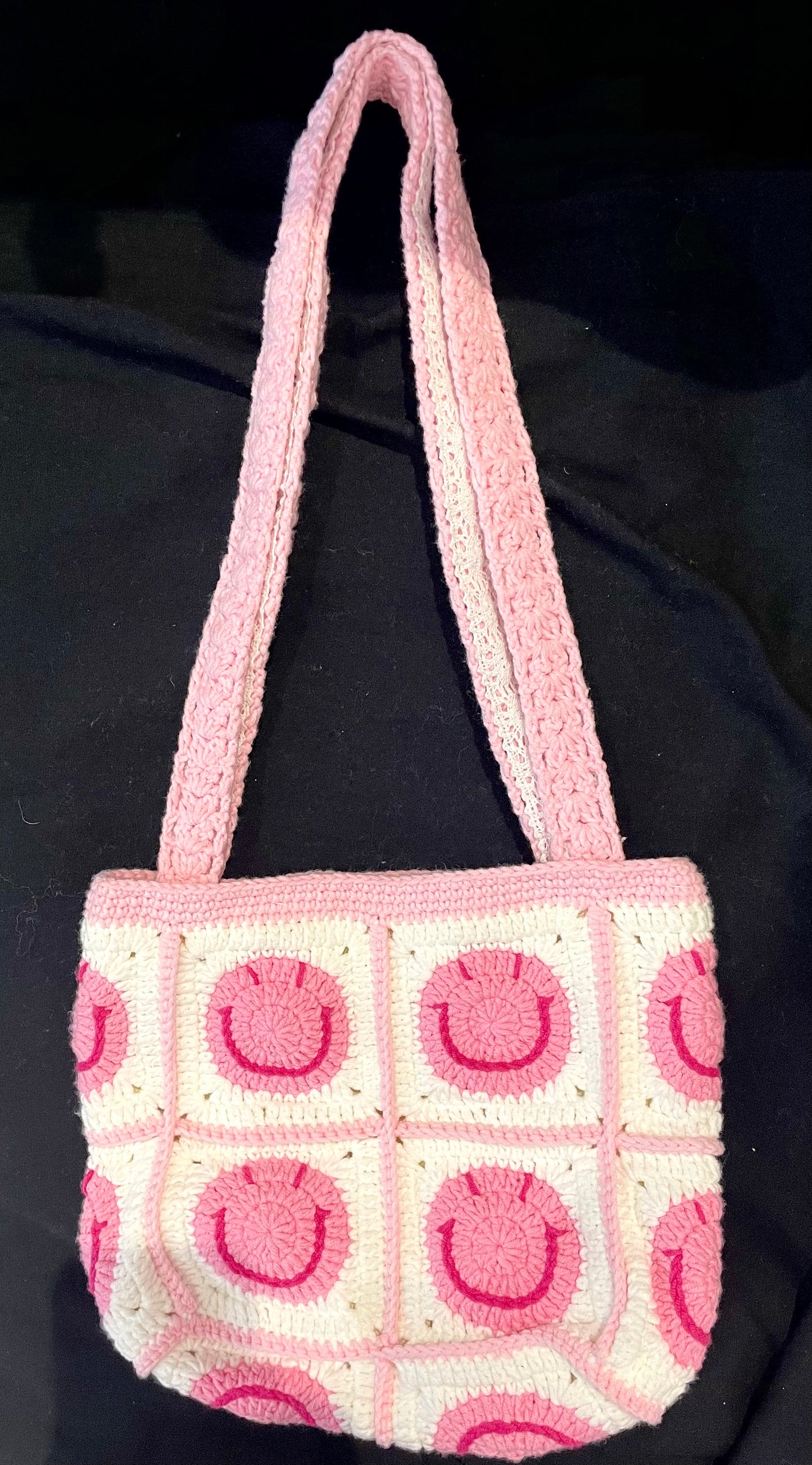 Smiling Face Shoulder Bag (Large)