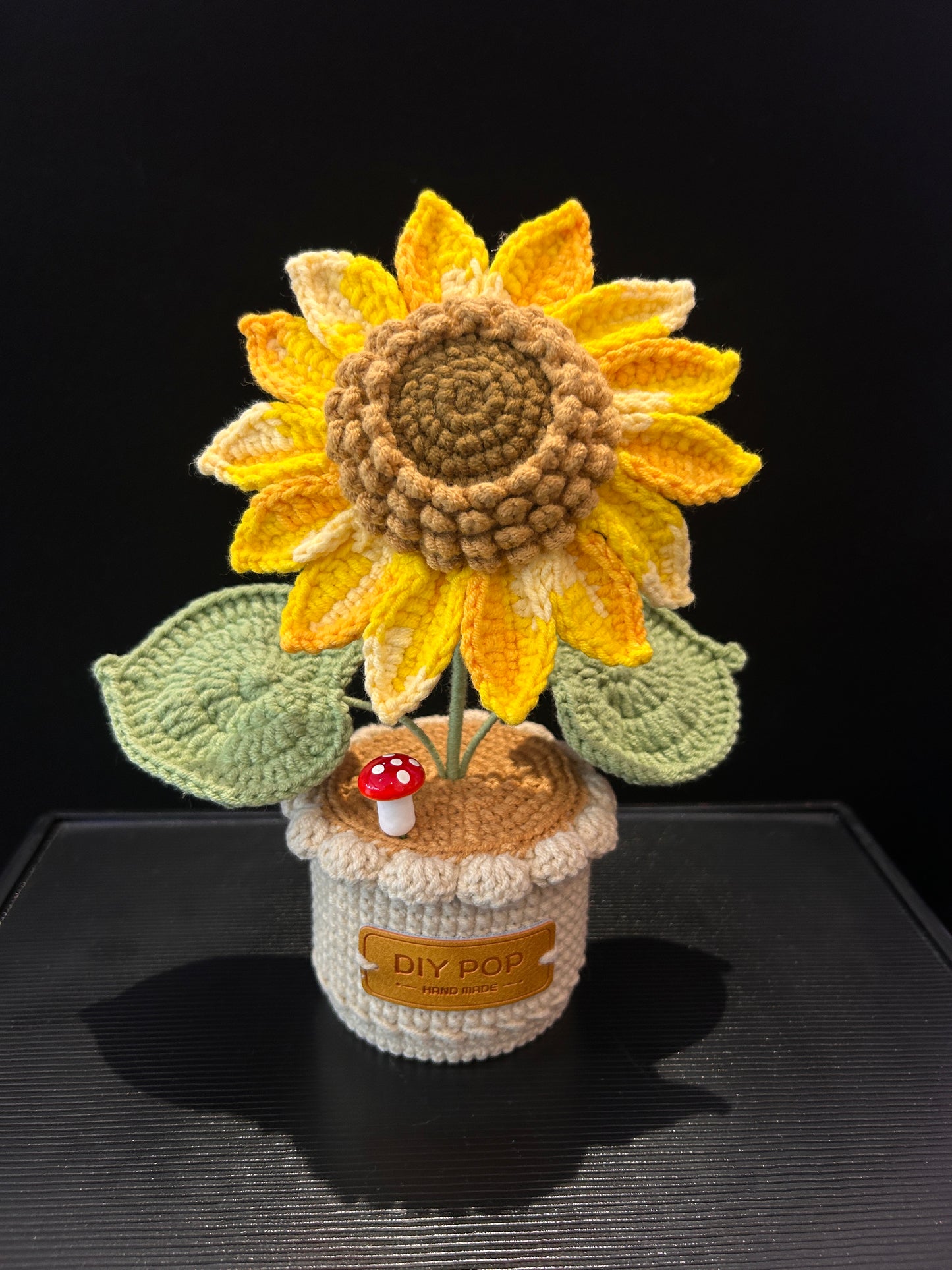Sunflower Pot (Single Layer)