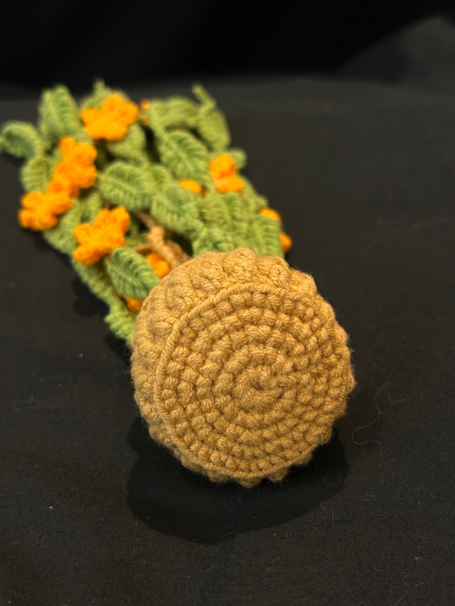 Hanging Leaf & Flower Basket