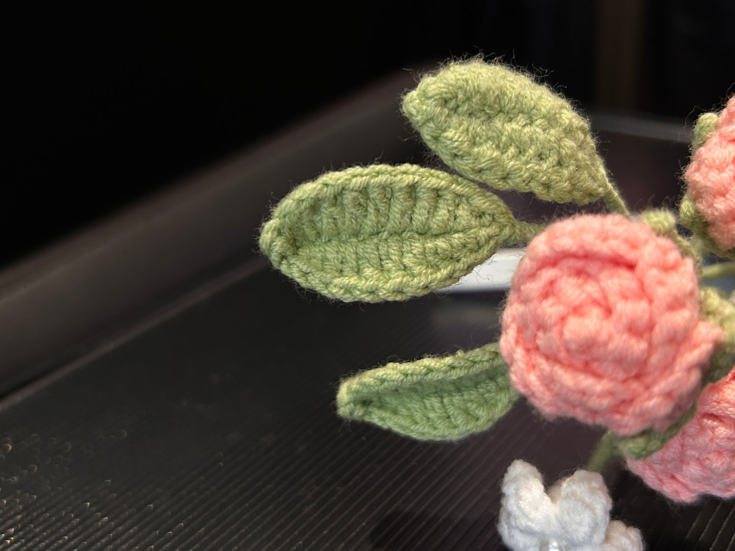 Rose & Baby’s Breath Car Bouquet