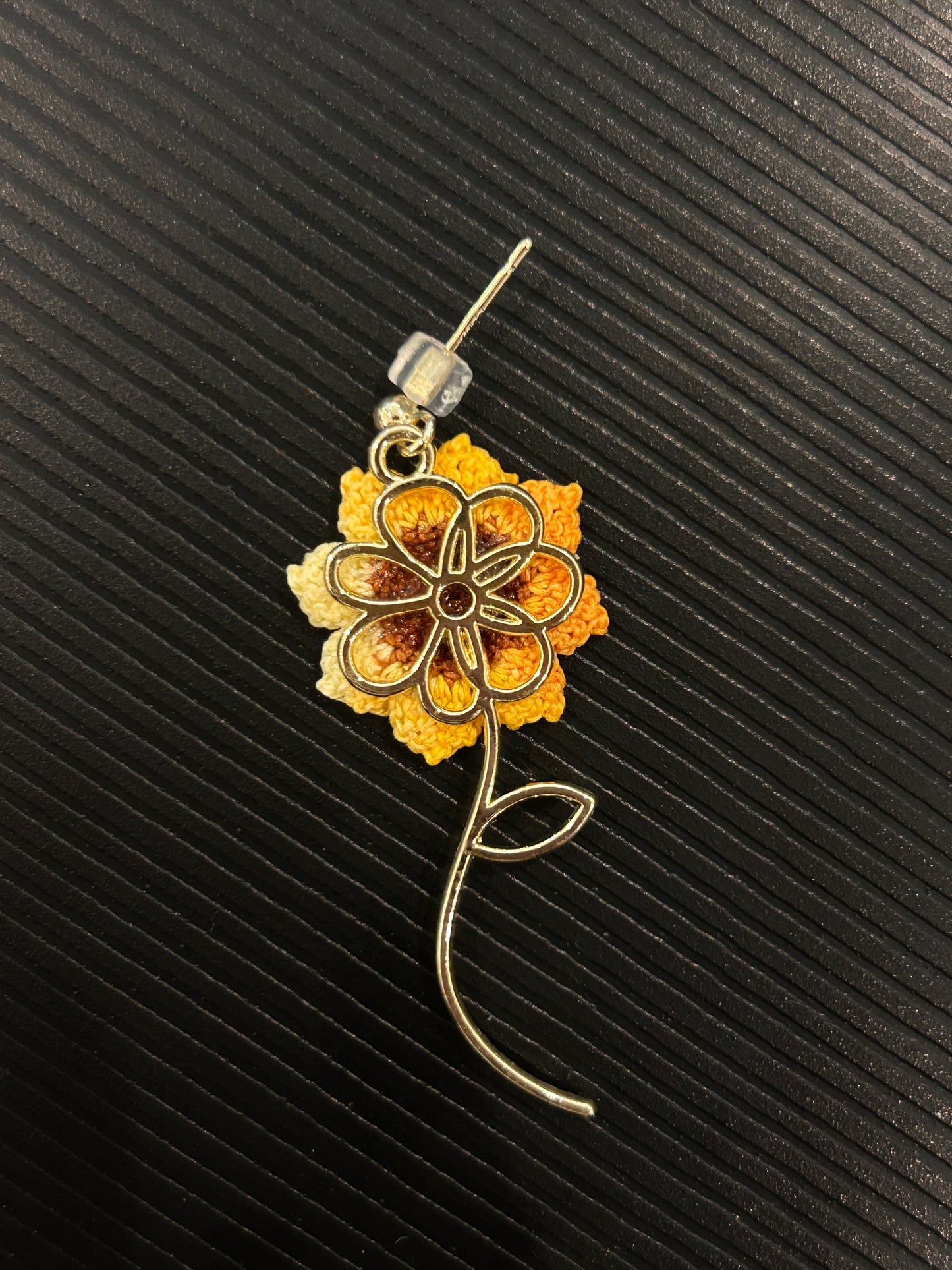 Sunflower Earrings (Curly)