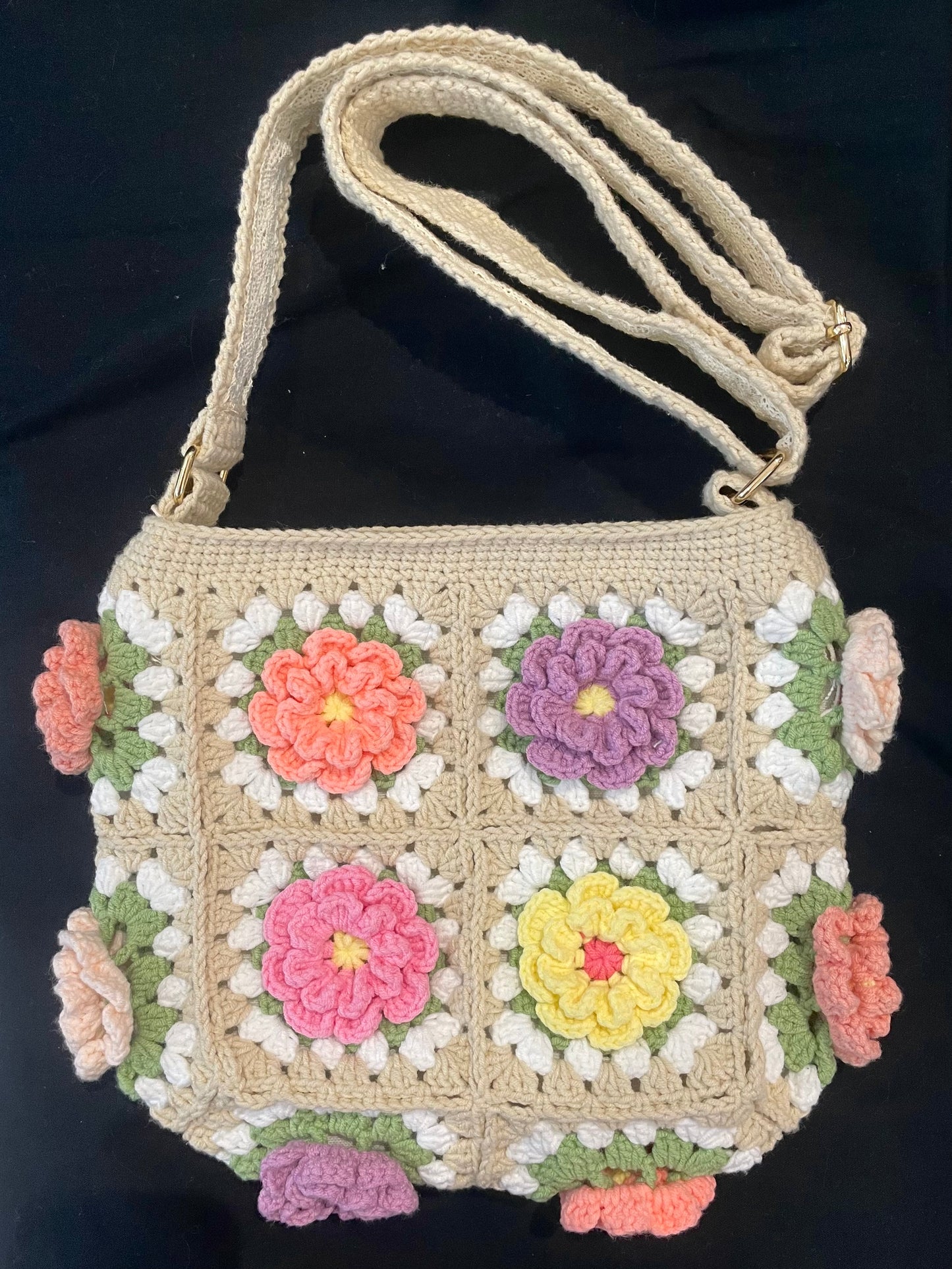 3D Daisy Shoulder Bag