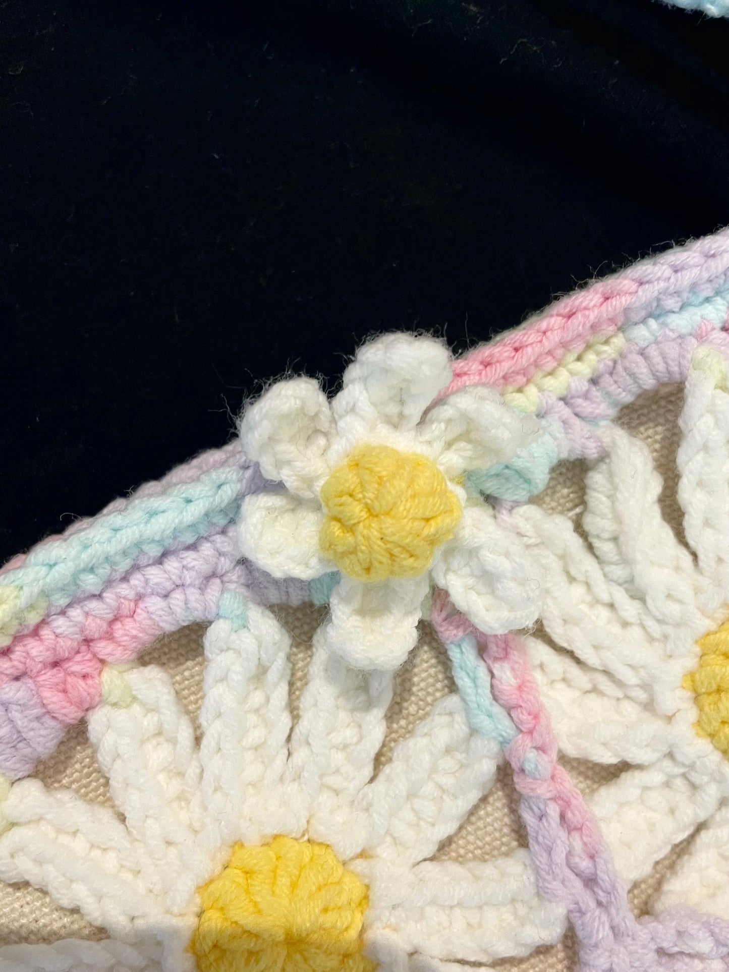 Handmade Crochet Shoulder Bag —— Daisy