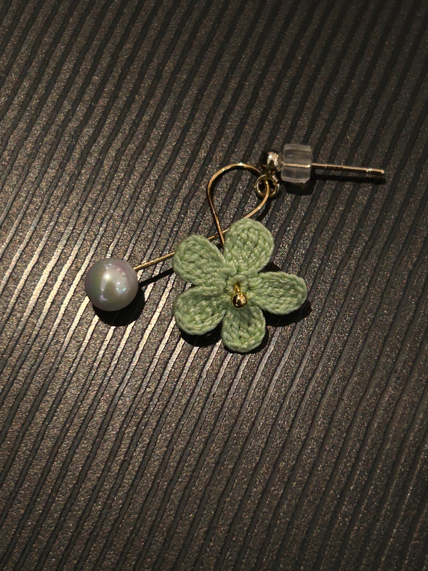 Five-Petal Flower Earrings (Spiral)