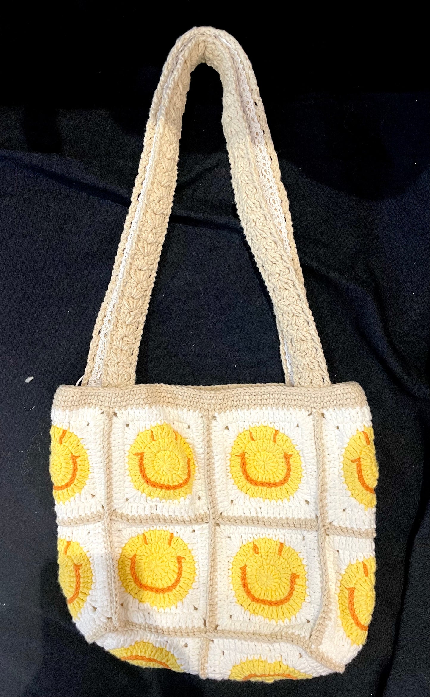 Smiling Face Shoulder Bag (Large)