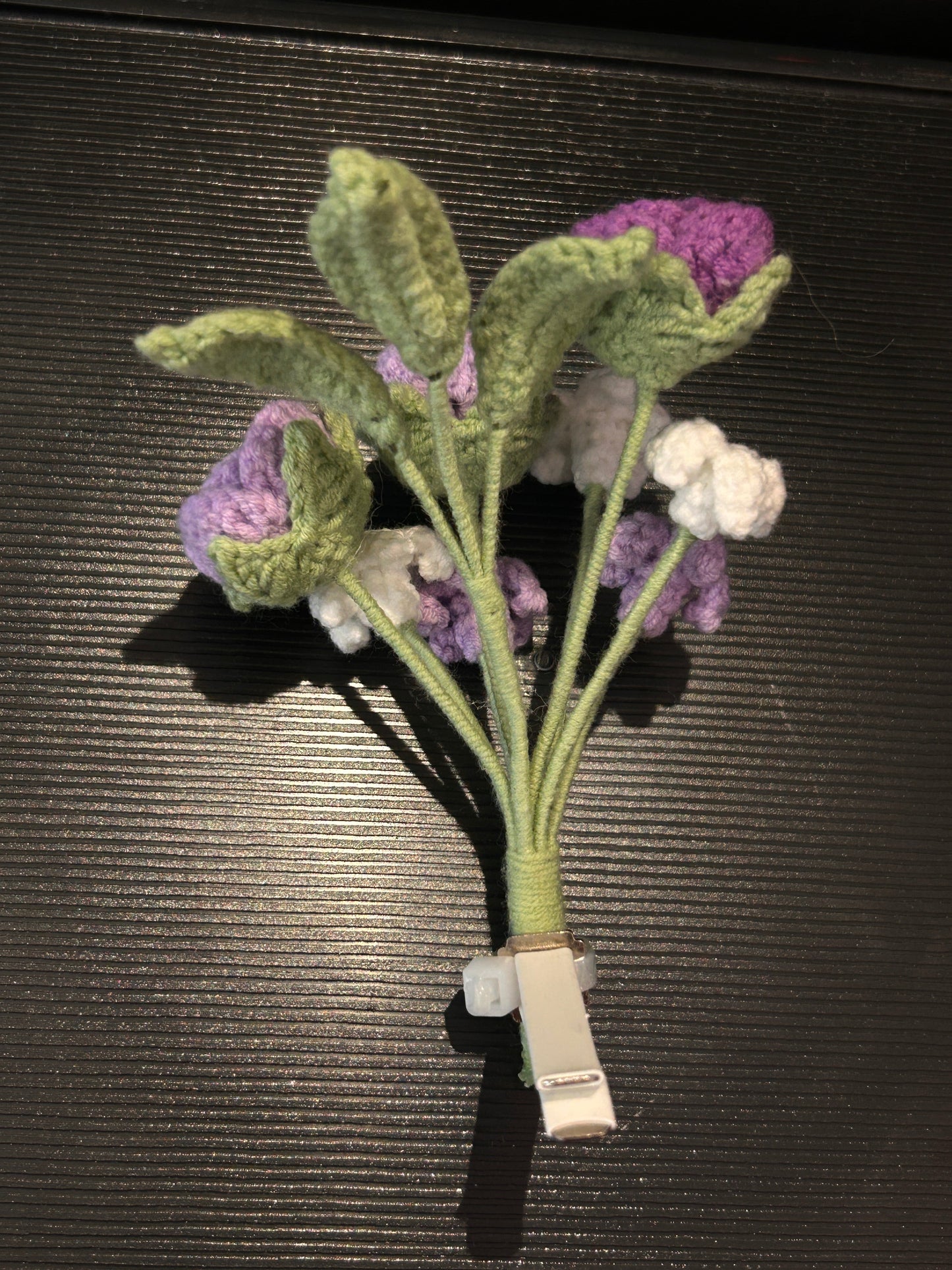 Rose & Baby’s Breath Car Bouquet
