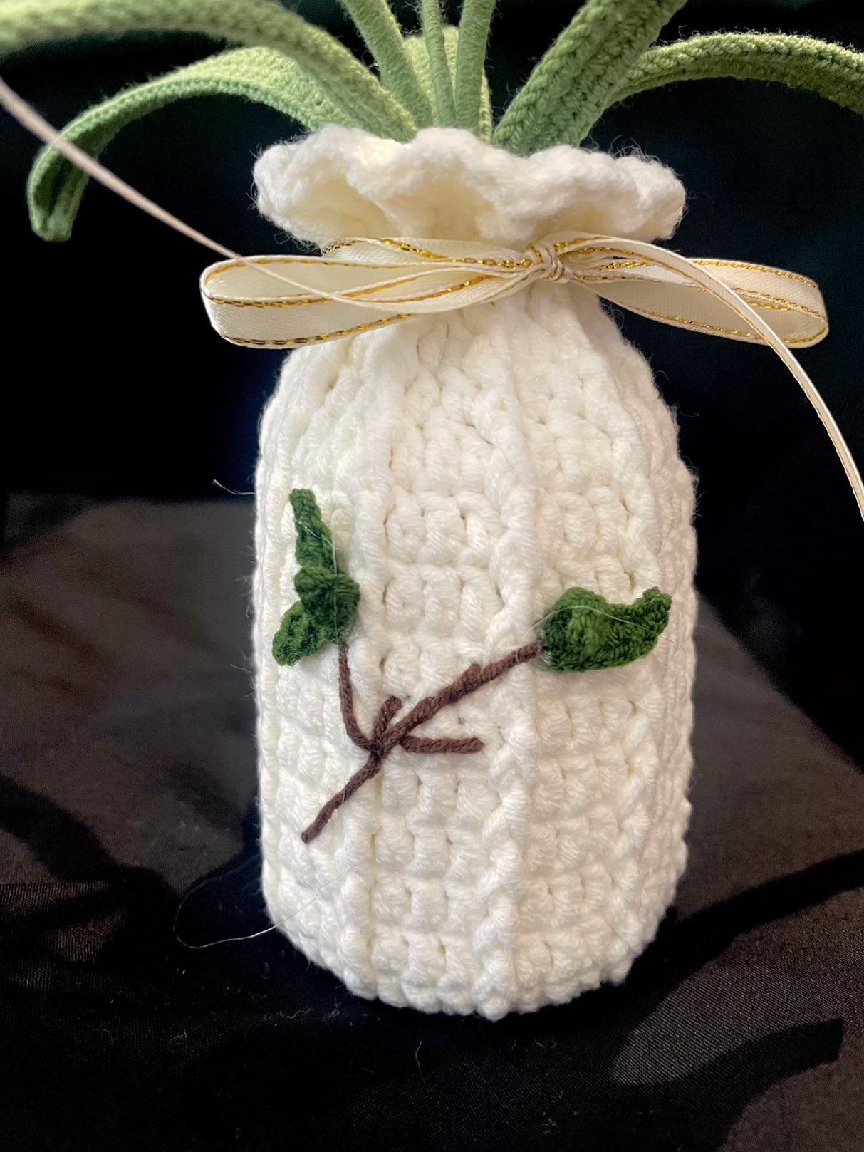 Lily Vase (3 flowers)