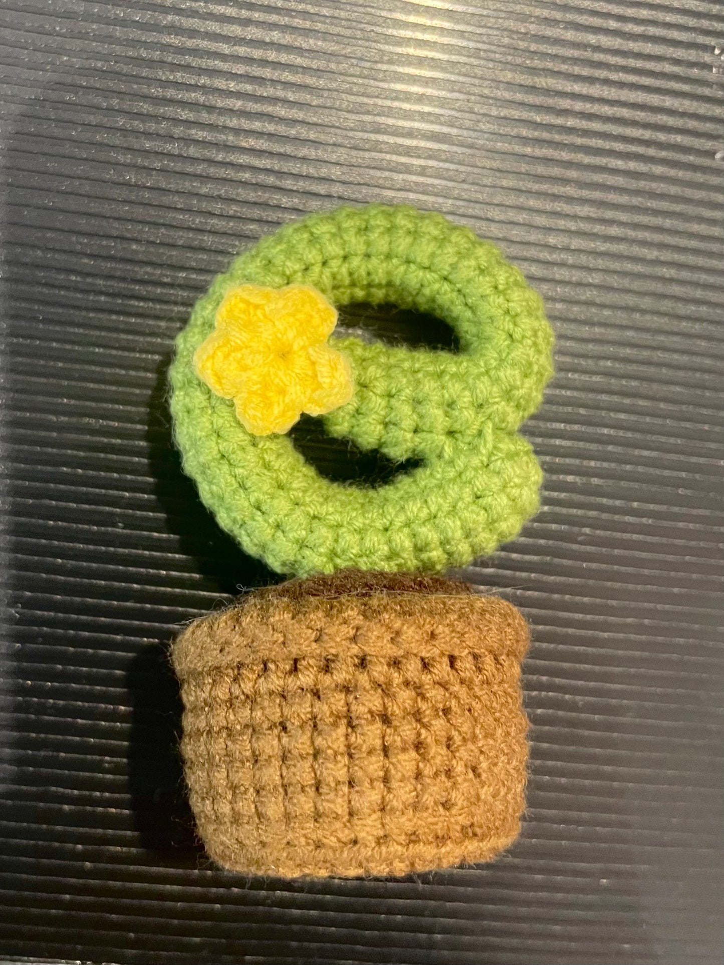 Handmade Crohet Decor —— Letter LOVE