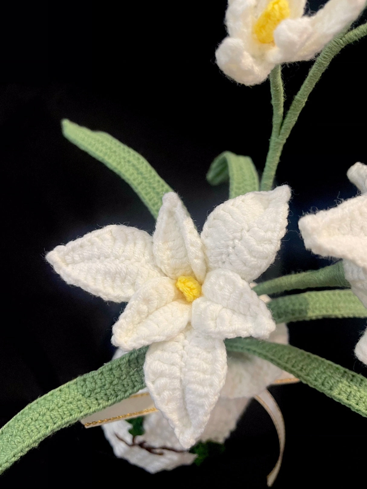 Lily Vase (3 flowers)