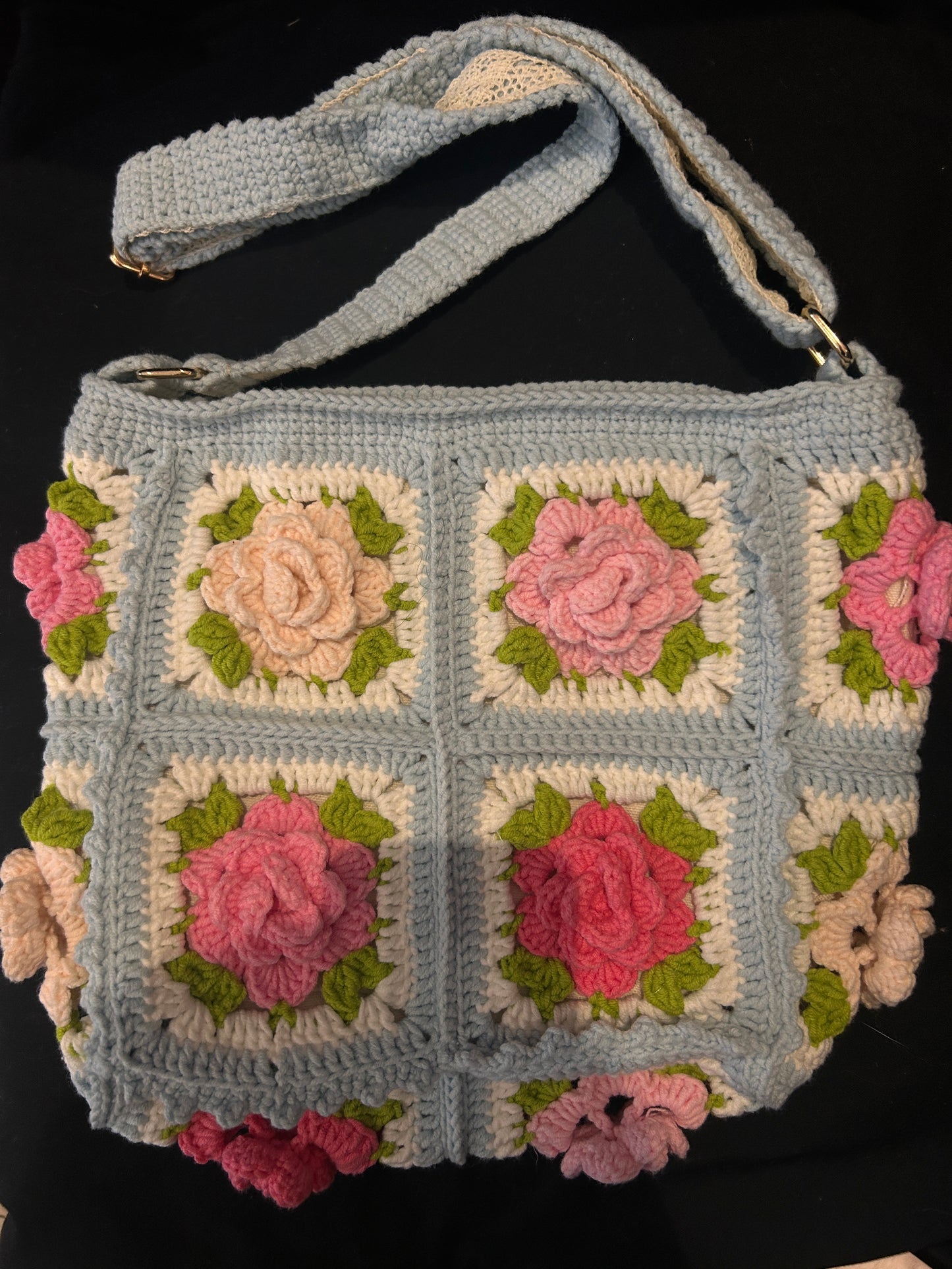 Blossoming 3D Rose Shoulder Bag
