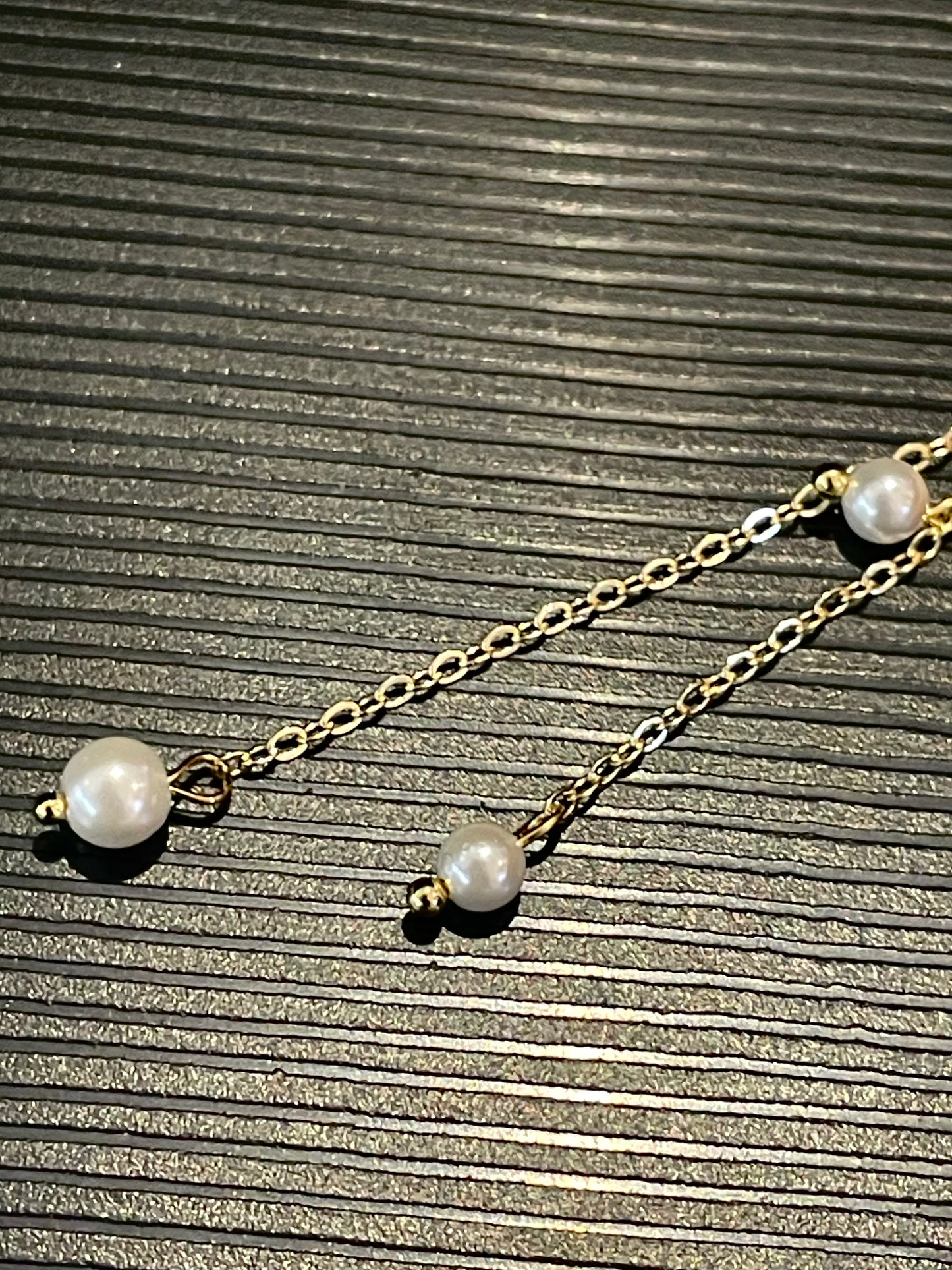 Sunflower Earrings (Pearl)