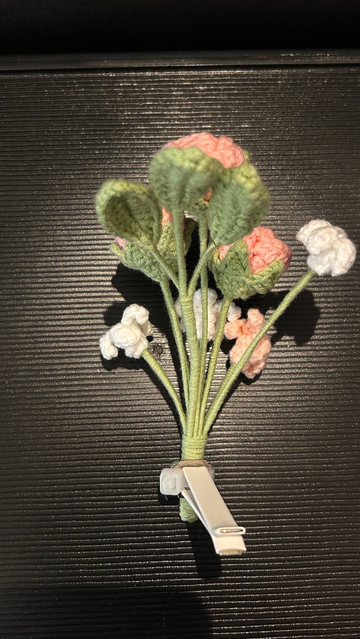 Rose & Baby’s Breath Car Bouquet