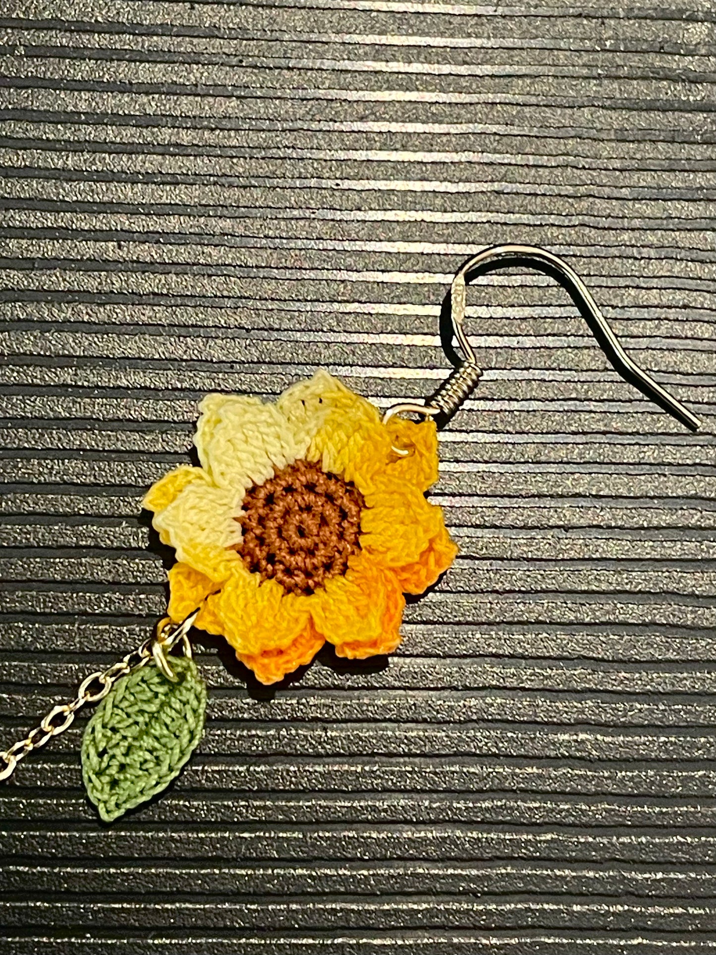 Sunflower Earrings (Leaf)