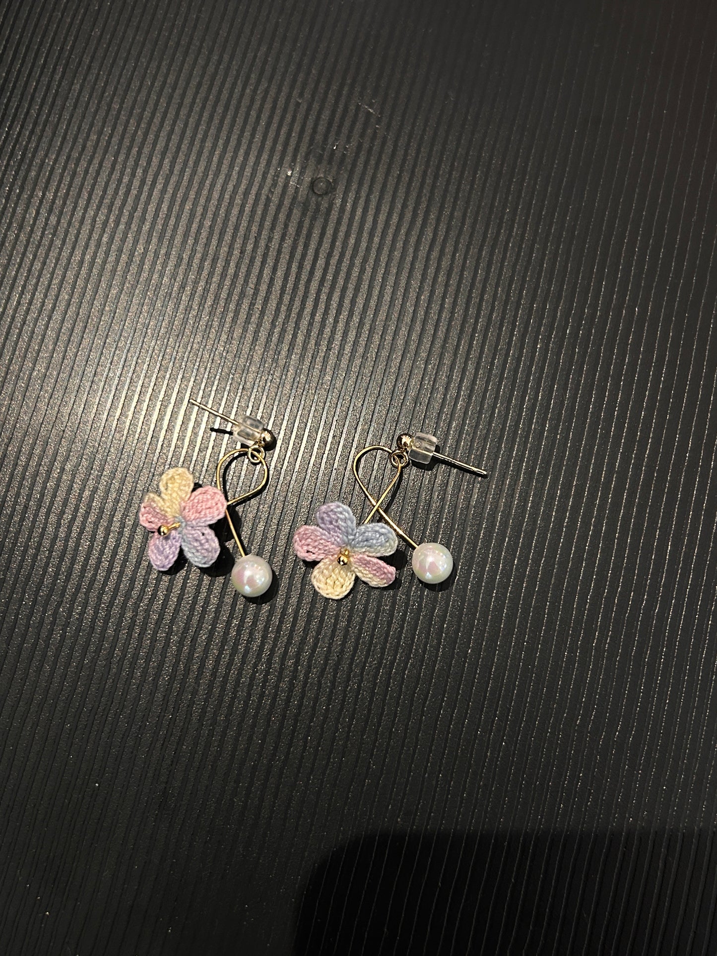 Five-Petal Flower Earrings (Spiral)