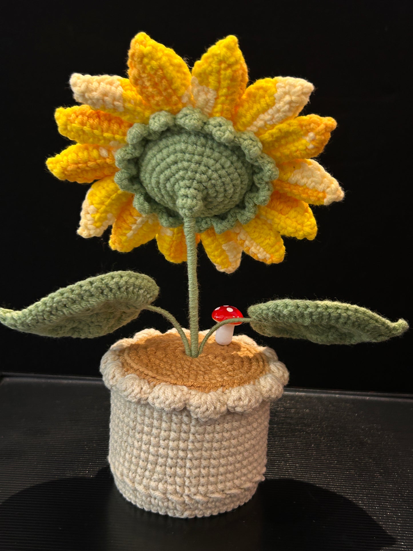 Sunflower Pot (Single Layer)
