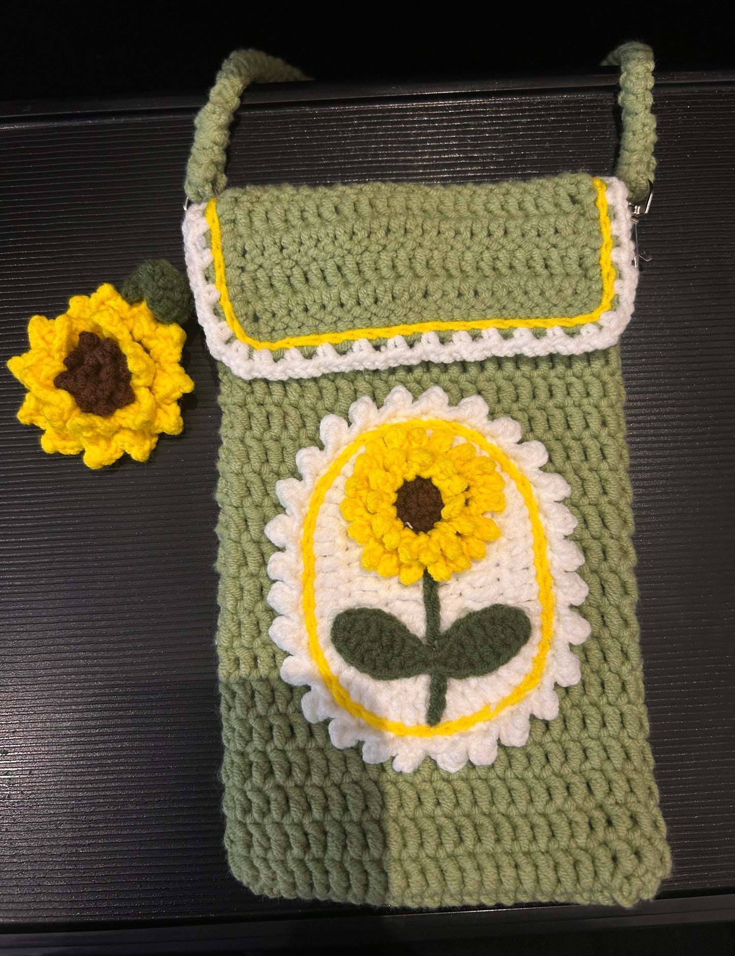 Sunflower Shoulder Bag (with Pendant)