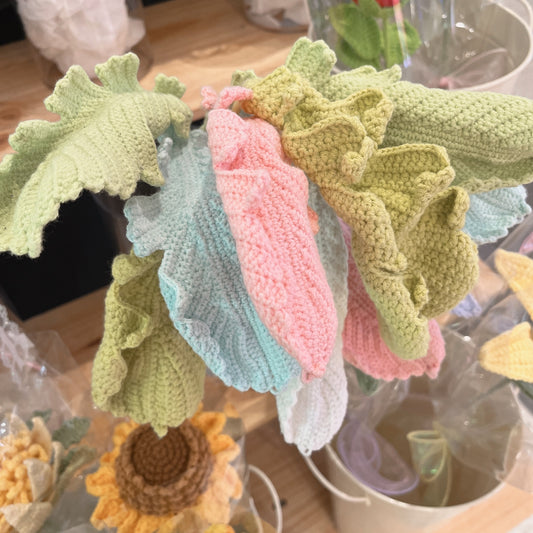 Handmade Crochet Feather-shaped Leaves